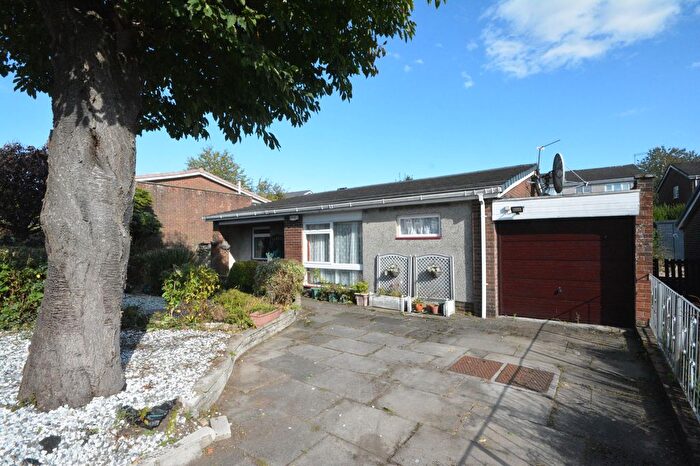 3 Bedroom Detached Bungalow For Sale In Dunvegan Avenue, Stenhousemuir, FK5