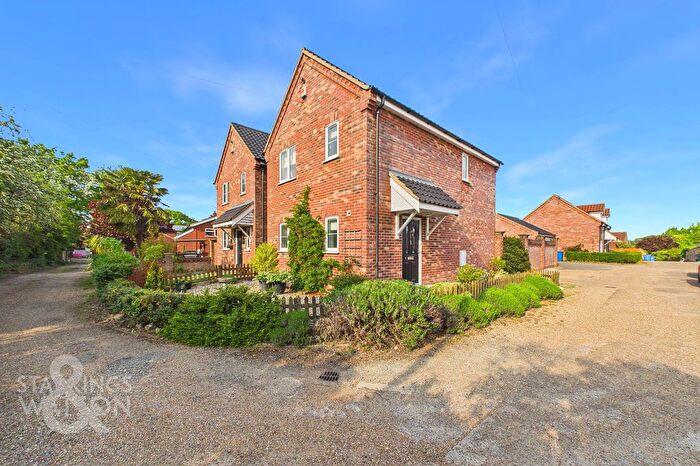3 Bedroom Detached House For Sale In The Loke, Dereham Road, Norwich, NR5