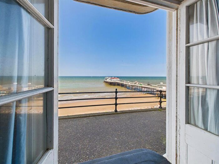 3 Bedroom Apartment For Sale In Pier Court, New Street, Cromer, NR27