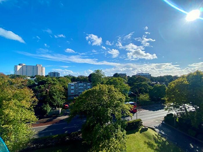 2 Bedroom Flat To Rent In Bourne Pines, Christchurch Road, Bournemouth, BH1
