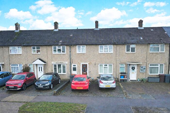 3 Bedroom Terraced House For Sale In Broadwater Crescent, Stevenage, Hertfordshire, SG2