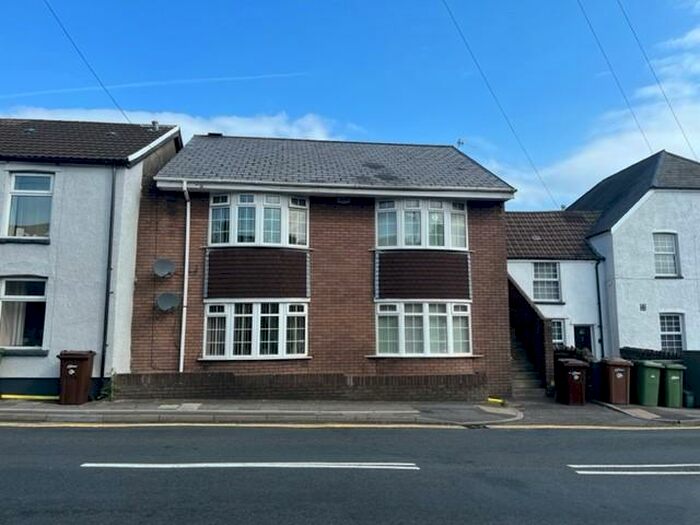 2 Bedroom Flat To Rent In Ton Y Felin Road, Caerphilly, CF83
