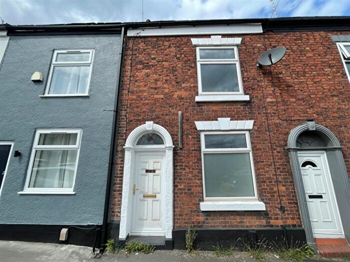 2 Bedroom Terraced House To Rent In London Road, Macclesfield, SK11