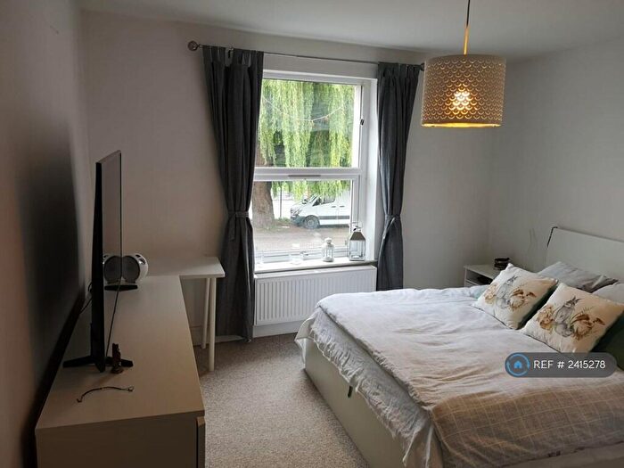 1 Bedroom Flat To Rent In Pennywell Heights, Bristol, BS5