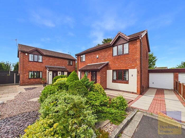 3 Bedroom Link Detached House For Sale In Chelford Close, Peston, PR1