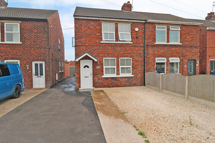2 Bedroom Semi-Detached House For Sale In Asquith Avenue, Ealand, DN17