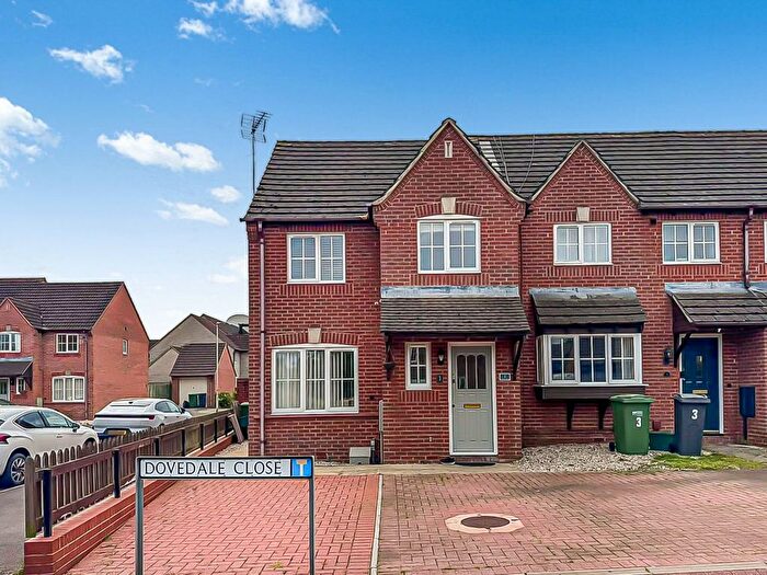 3 Bedroom End Of Terrace House For Sale In Dovedale Close, Hardwicke, Gloucester, GL2