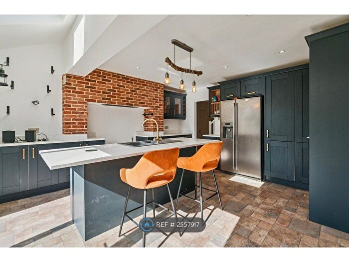 5 Bedroom Semi-detached House To Rent In Chanton Drive, Epsom, KT17