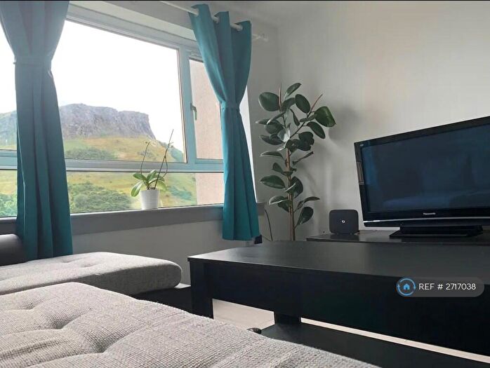 1 Bedroom Flat To Rent In Viewcraig Gardens, Edinburgh, EH8