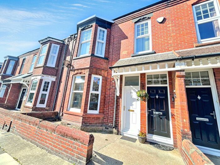 2 Bedroom Flat To Rent In Lyndhurst Street, South Shields, NE33