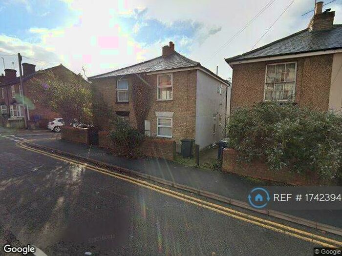 1 Bedroom Flat To Rent In Totteridge Road, High Wycombe, HP13