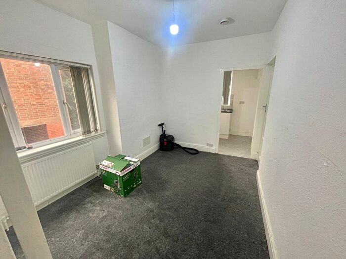 2 Bedroom Flat To Rent In Brookvale Road, Erdington, Birmingham, B23
