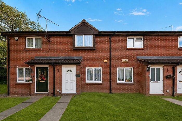 2 Bedroom Terraced House For Sale In Rabournmead Drive, Northolt, UB5