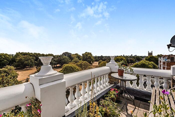 2 Bedroom Flat To Rent In Clapham Common North Side, London, SW4