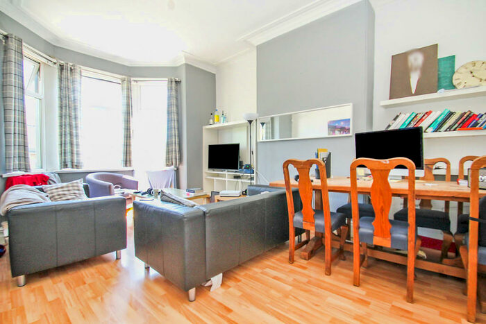 5 Bedroom Terraced House To Rent In All Bills Included - Haddon Road, Burley, LS4