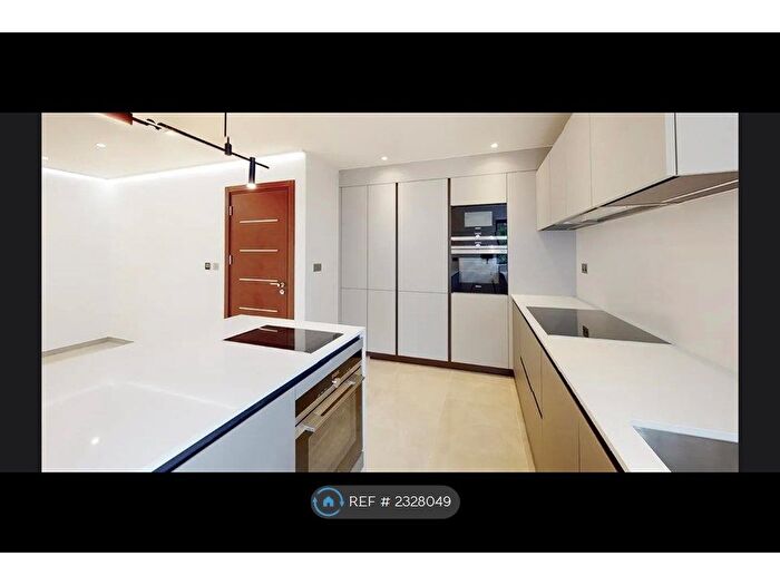 2 Bedroom Flat To Rent In Woodstock Road, London, NW11