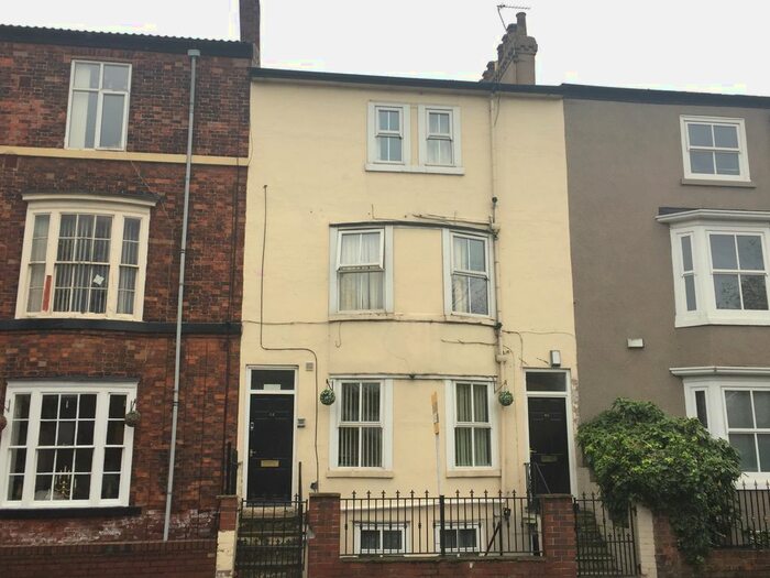 1 Bedroom Flat To Rent In Flat B, Bennetthorpe, Doncaster, South Yorkshire, DN2
