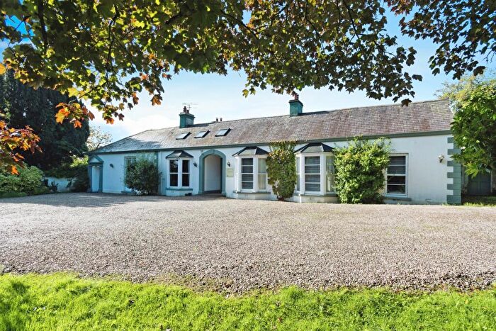 8 Bedroom Link Detached House For Sale In Balnamore Road, Ballymoney, BT53