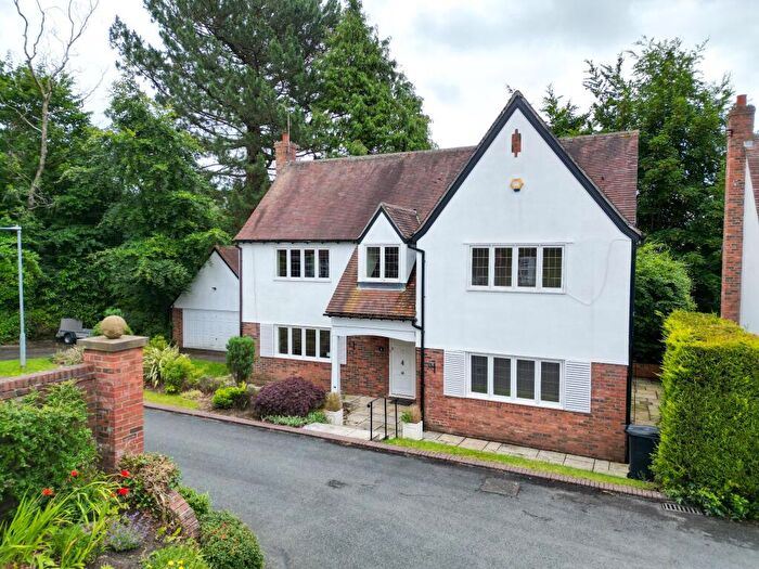 4 Bedroom Detached House For Sale In Meadscroft Drive, Alderley Edge, SK9