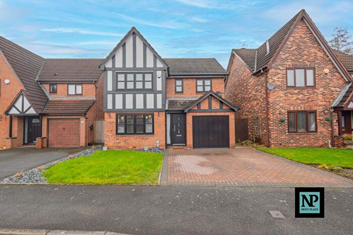 4 Bedroom Detached House For Sale In Brancaster Close, Amington, B77