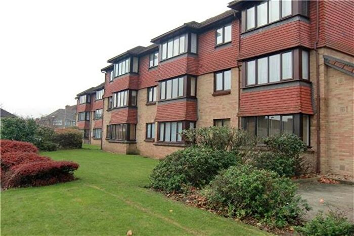 1 Bedroom Flat To Rent In Anglia Court, Chadwell Heath, RM8