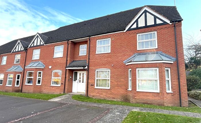 2 Bedroom Flat For Sale In Twickenham Drive, Moseley, B13