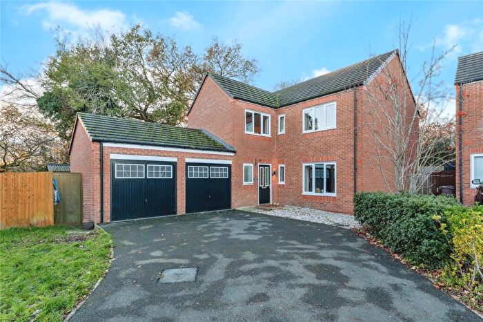 4 Bedroom Detached House For Sale In Oak Drive, Penyffordd, Chester, Flintshire, CH4