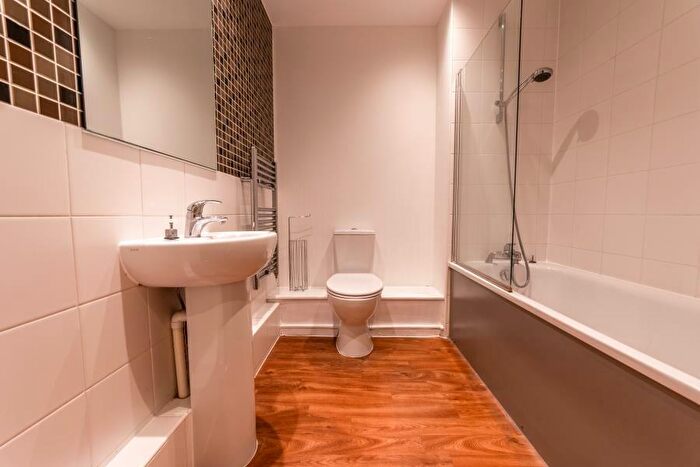 1 Bedroom Flat To Rent In Huntingdon Street, Nottingham, Nottinghamshire, NG1
