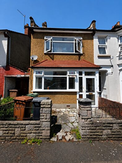 3 Bedroom House To Rent In Carnarvon Road, London, E10