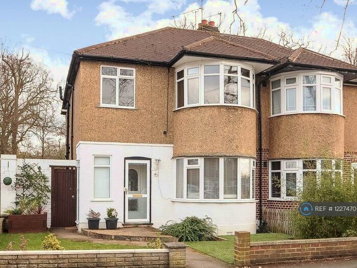 2 Bedroom Maisonette To Rent In Mount Park Road, Pinner, HA5