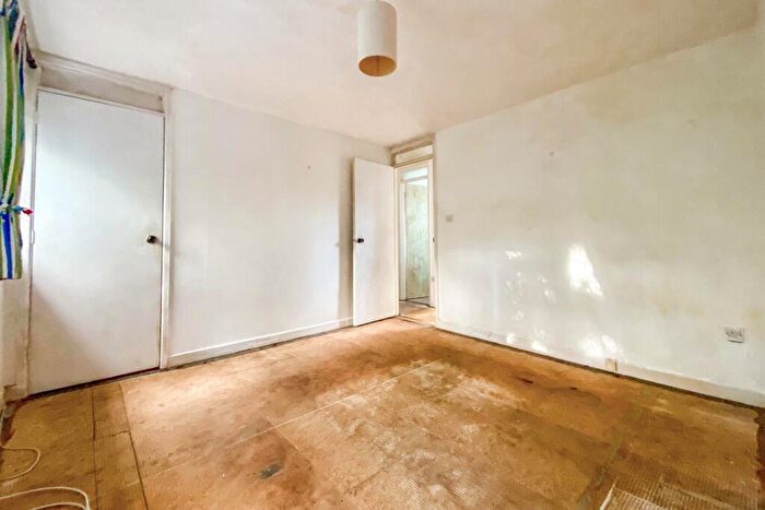 2 Bedroom End Of Terrace House For Sale In Cloudberry Road, Swindon, Wiltshire, SN25