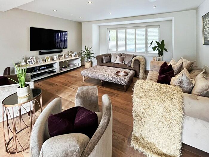 4 Bedroom Detached House For Sale In Canterbury Road, Densole, Folkestone, Kent, CT18