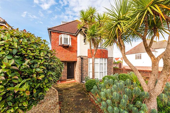 1 Bedroom Flat To Rent In Portland Avenue, Hove, East Sussex, BN3