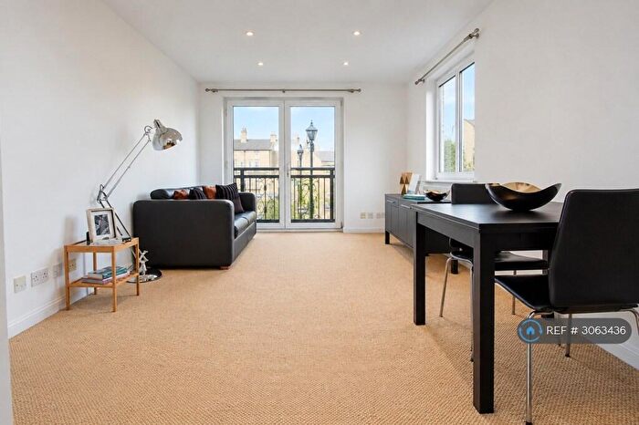 2 Bedroom Flat To Rent In Bethnal Green, London, E2