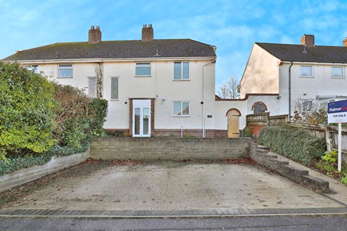 3 Bedroom Semi Detached House For Sale In Maclean Road, West Howe, Bournemouth, Dorset, BH11