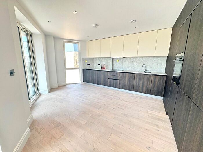 1 Bedroom Apartment To Rent In High Road, Leyton, E10