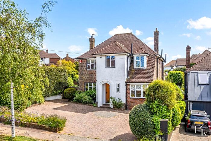 3 Bedroom Detached House For Sale In Tongdean Road, Hove, BN3