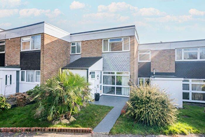 4 Bedroom House To Rent In Whitecroft, St. Albans, Hertfordshire, AL1