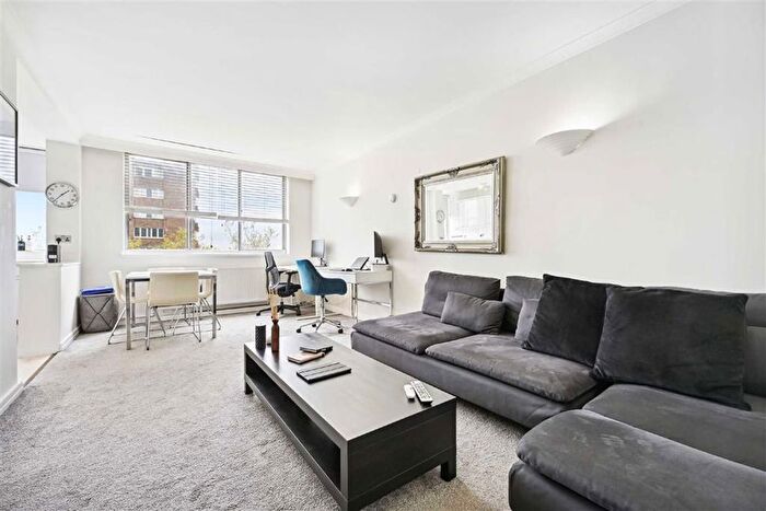 1 Bedroom Flat For Sale In Cambridge Square, Hyde Park, W2
