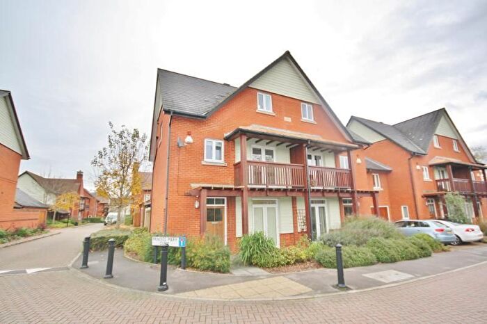 3 Bedroom Semi-Detached House To Rent In Tylehost, Guildford, GU2