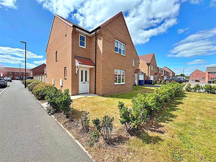 3 Bedroom Detached House For Sale In Heathland Way, Humberston, Grimsby, N.E. Lincs, DN36