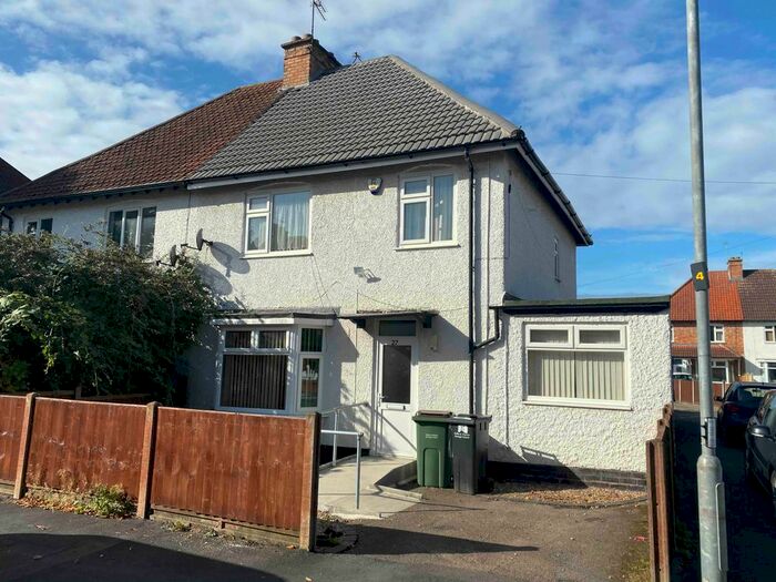 3 Bedroom Semi-Detached House To Rent In Parkland Drive, Leicester LE2