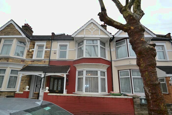 3 Bedroom Terraced House To Rent In Hatherley Gardens, London E6