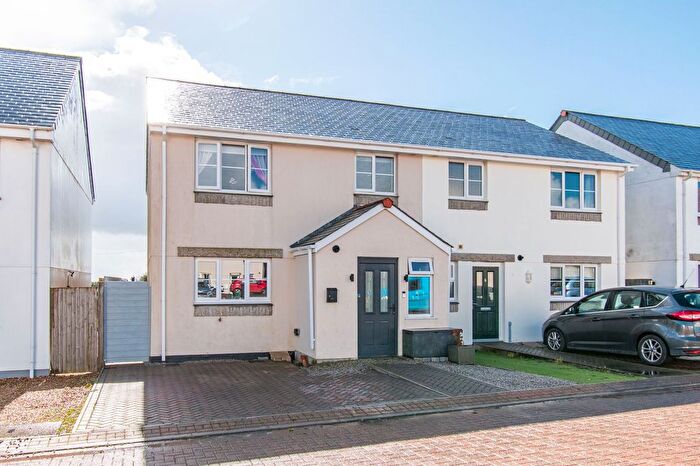 3 Bedroom Semi-Detached House For Sale In Roseveare Close, Pensilva, PL14