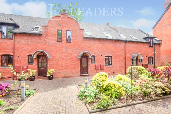 3 Bedroom Terraced House To Rent In Leamington Spa, Warwickshire, CV32