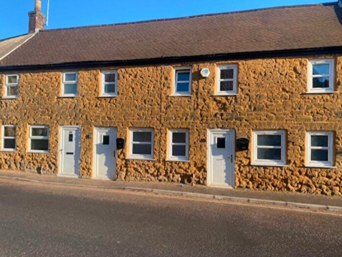 2 Bedroom Terraced House To Rent In Lower Woodcock Street, Castle Cary, BA7