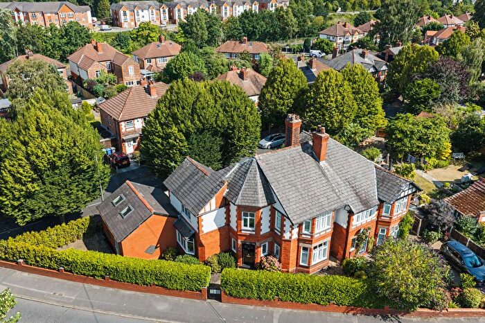 5 Bedroom Semi-Detached House For Sale In Higher Knutsford Road, Stockton Heath, WA4