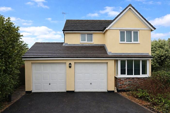 4 Bedroom Detached House For Sale In Stanbridge Park, Bideford, Devon, EX39