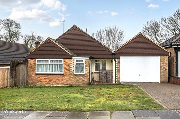 4 Bedroom Detached House For Sale In Foyle Park, Basingstoke, Hampshire, RG21