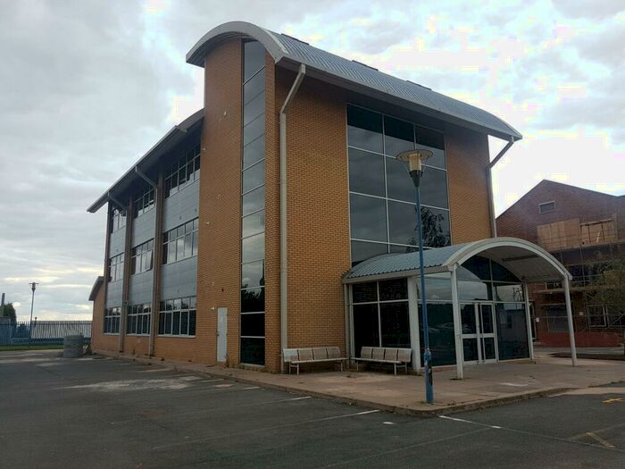 2 Bedroom Apartment To Rent In Goodrich Mews, Dudley, DY3